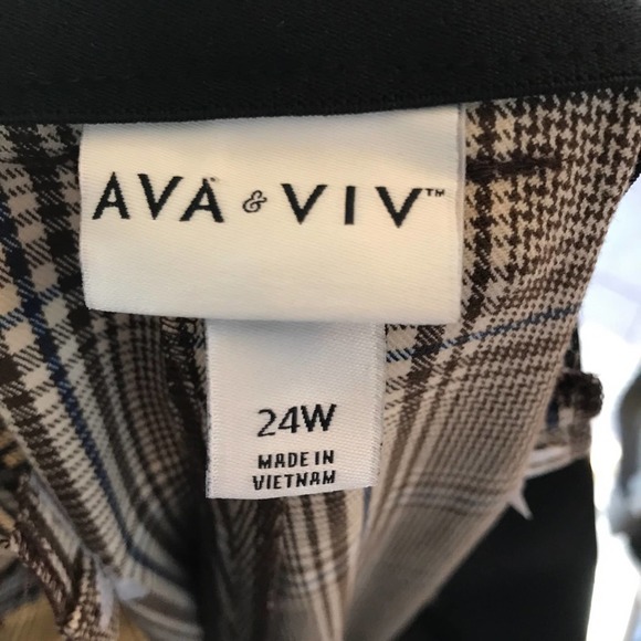Ava & Viv Brown Plaid Mid-Rise Stretch Ankle Pants NWT 24W - Picture 7 of 8
